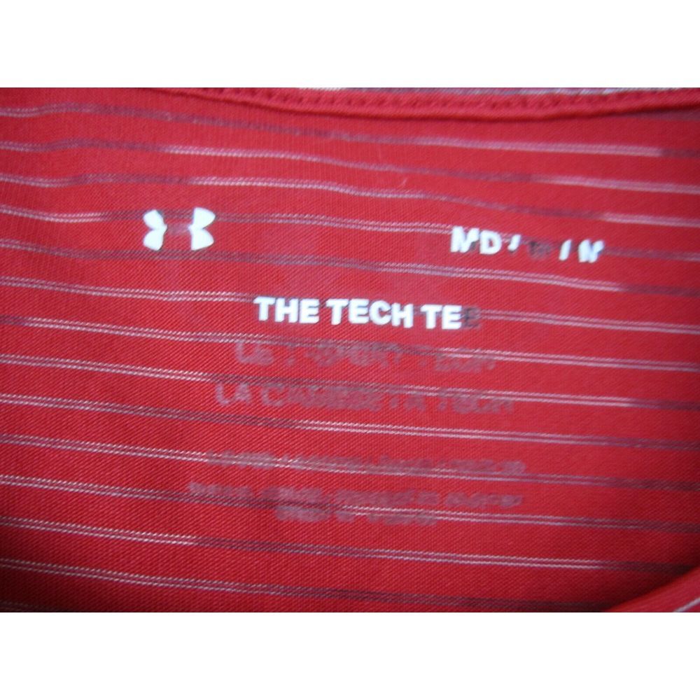 Under Armour Shirt Mens Medium Red Short Sleeve Crew Neck Polyester Casual Sport - Picture 3 of 8